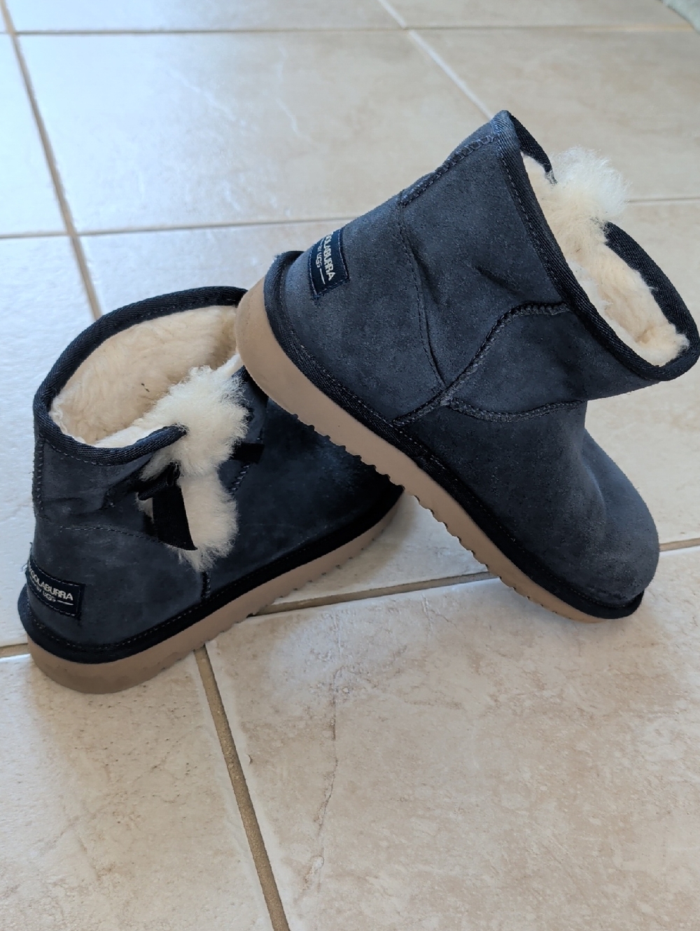 Koolaburra Girls Size 6 Big Kid Suede Shearling Boots Navy Blue